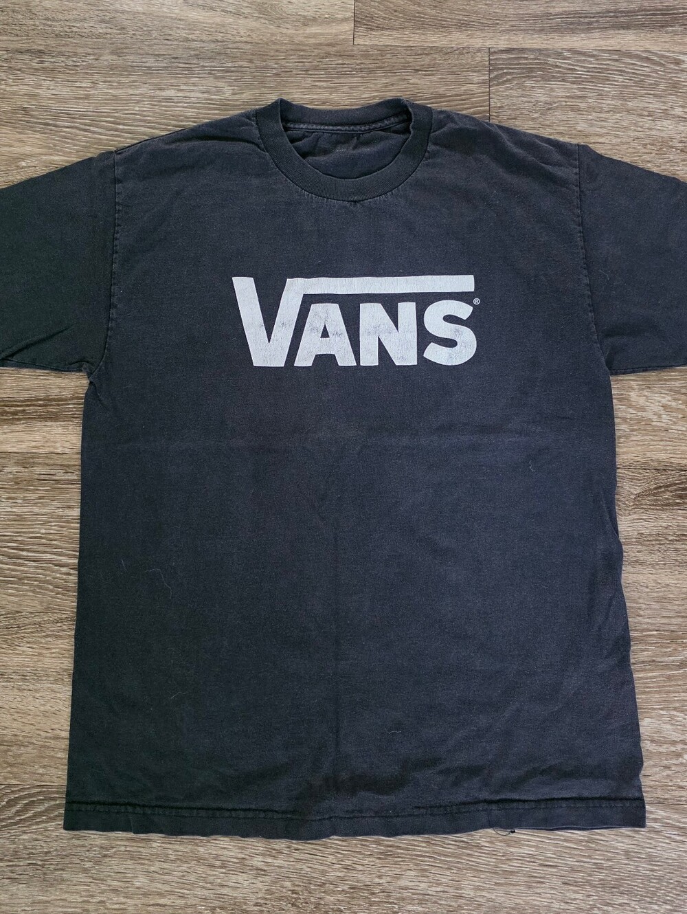Vans Classic Logo Faded Black T-Shirt 🖤🛹
